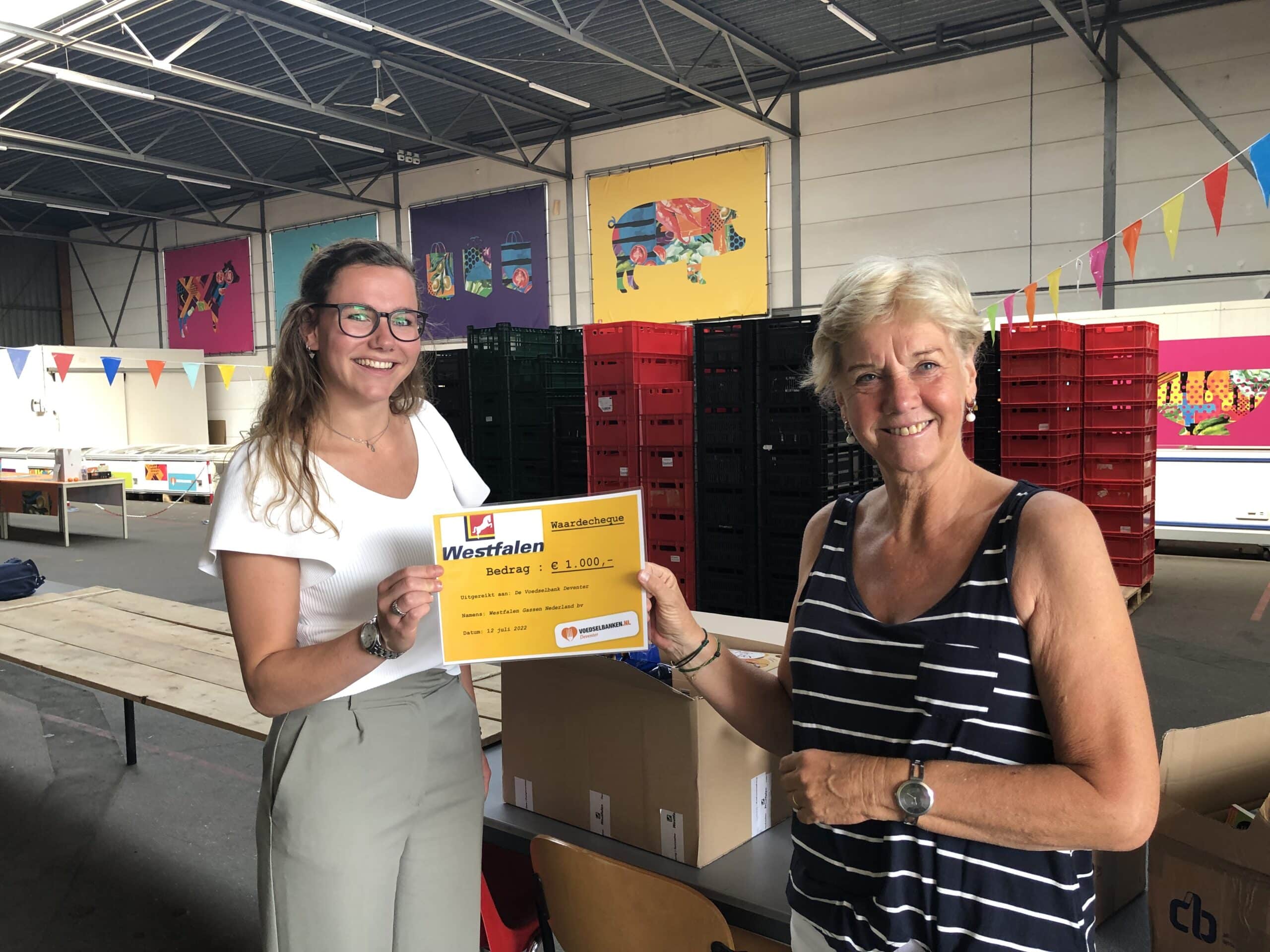 Westfalen doneert voor de kinderen van de Voedselbank Voedselbank Deventer
